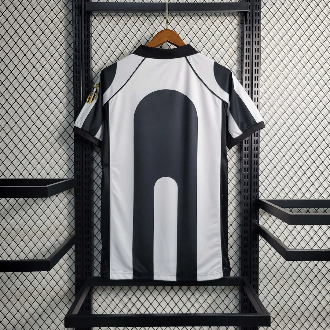 1997/1998 Retro Juventus Football Shirt Home