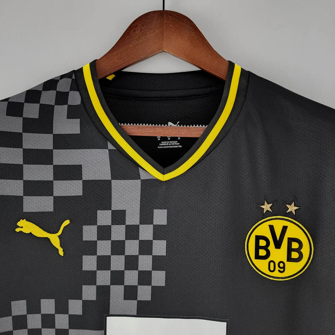 2022/2023 Dortmund Away shirt