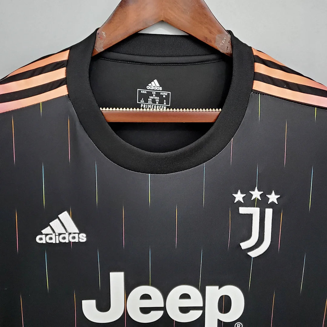 Juventus 2021/2022 jersey  away